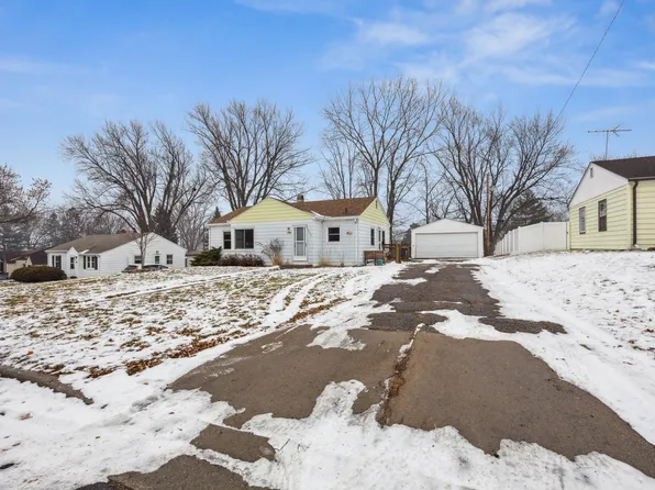 1890 Kathleen Dr, West Saint Paul, MN 55118