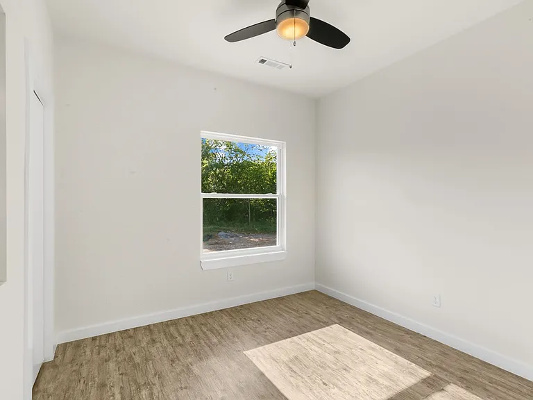 18398 S Highway 71 #103 — Photo 11