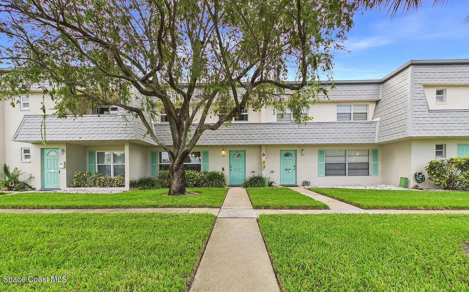 3 bed, 2.5 bath, 1668 sqft, $2,390 — Photo 4