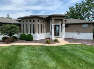 120 El Rancho Dr, Hannibal, MO 63401