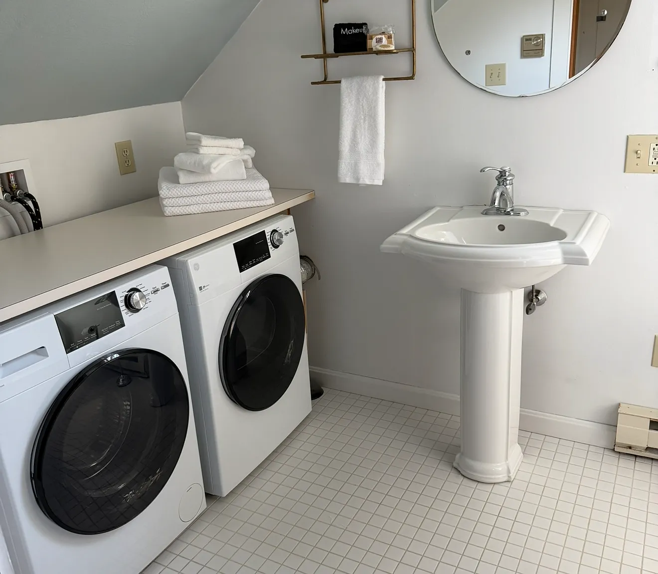 2 bed, 1000 sqft, $2,600 — Photo 4