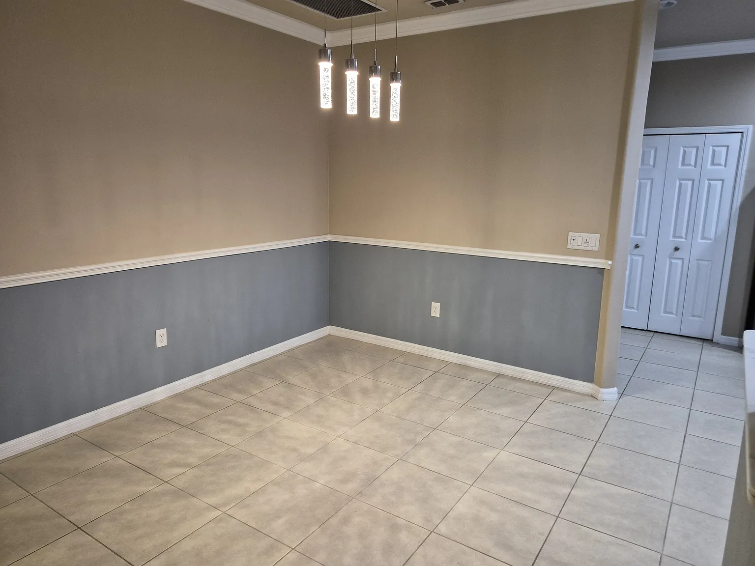 4 bed, 2029 sqft, $3,250 — Photo 4