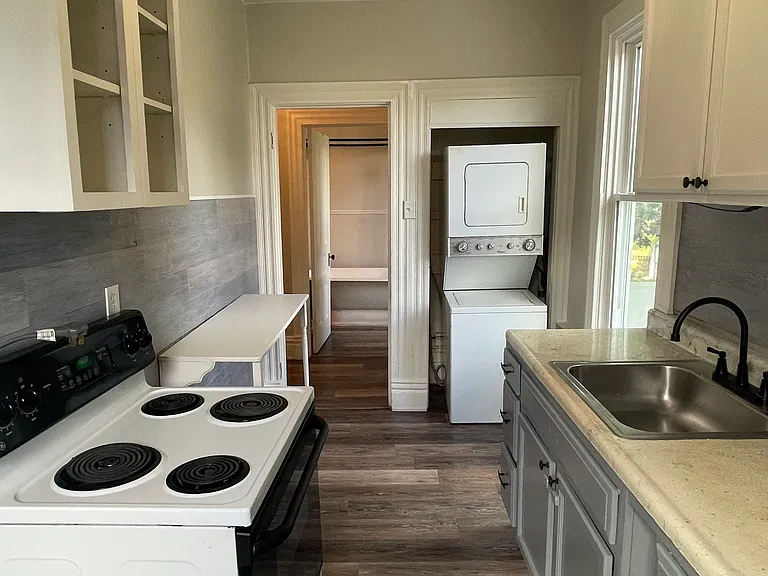401 N McKean St #2 — Photo 8