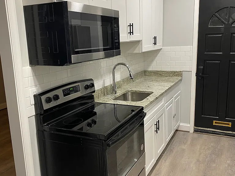 2103 Belair Rd #2 — Photo 8