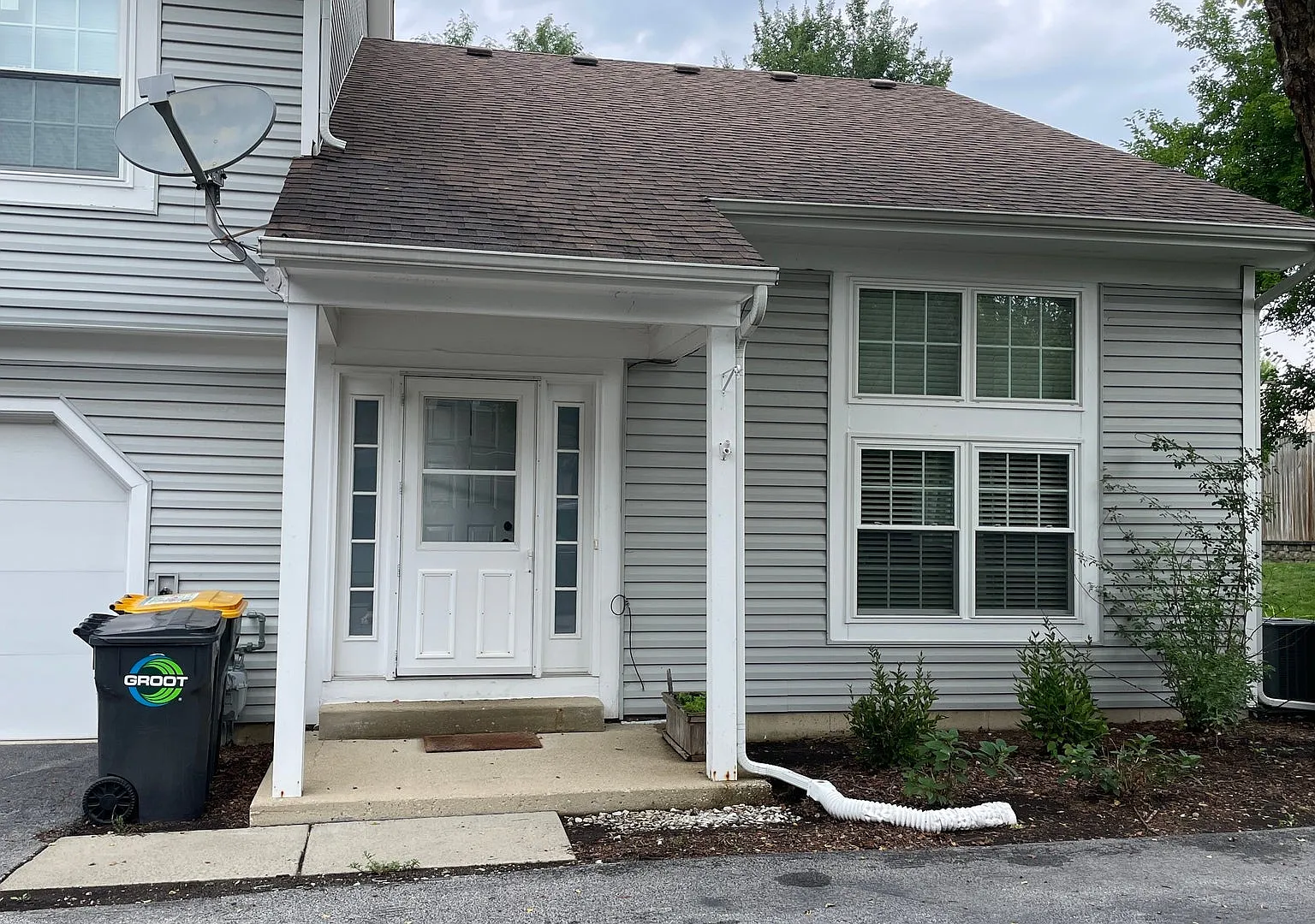 2 bed, 1.5 bath, 1116 sqft, $2,350 — Photo 1