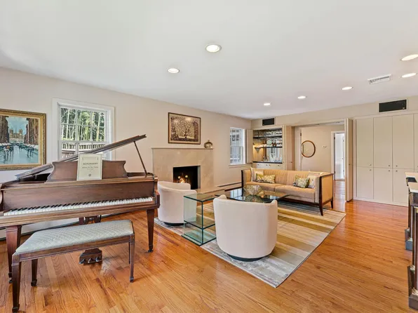 50 Burnside Drive, Hastings-on-Hudson, NY 10706