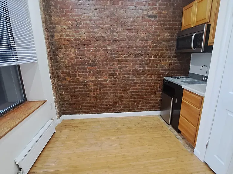 216 W 100th St #506 — Photo 6