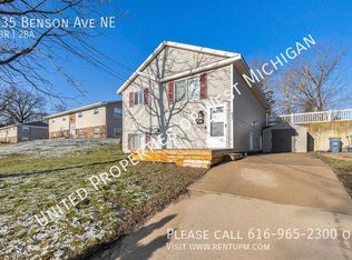 835 Benson Ave NE, Grand Rapids, MI 49503