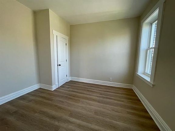 5th image of 185 Garfield Ave APT A3