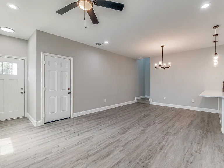 6315 Pebble Ave — Photo 9