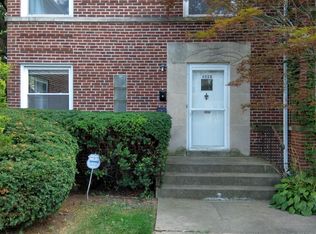 403 Dodge Ave #B, Evanston, IL 60202