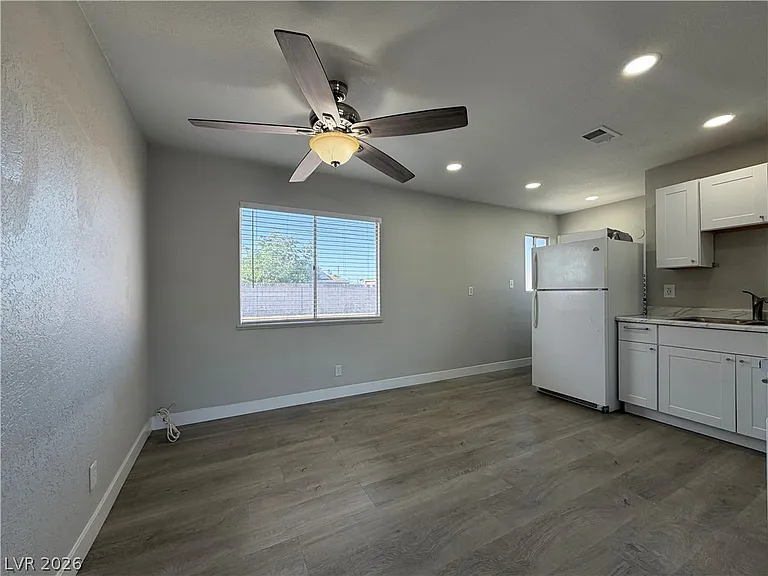 6336 Brittany Way — Photo 4