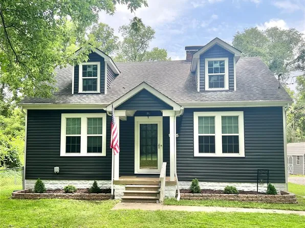 9515 Old Lincoln Trl, Fairview Heights, IL 62208