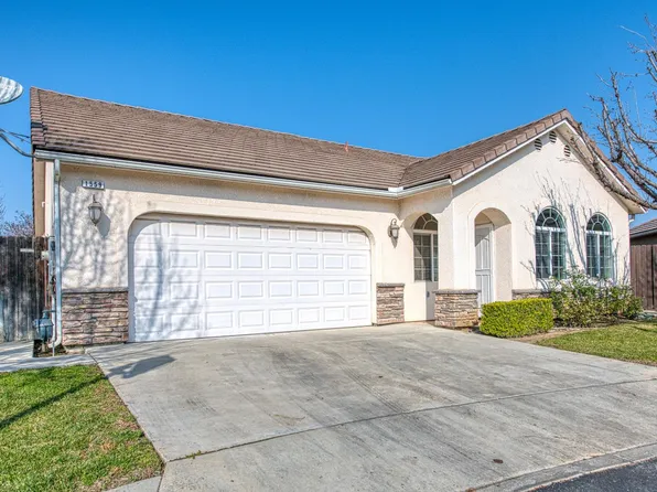 1559 Poe Ln, Clovis, CA 93611