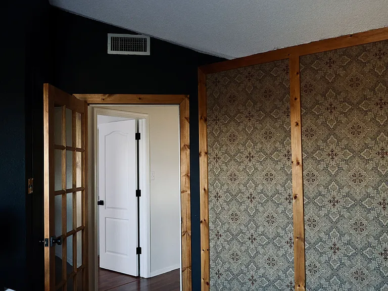 Office Space/ Bedroom 4 with ceiling fan.