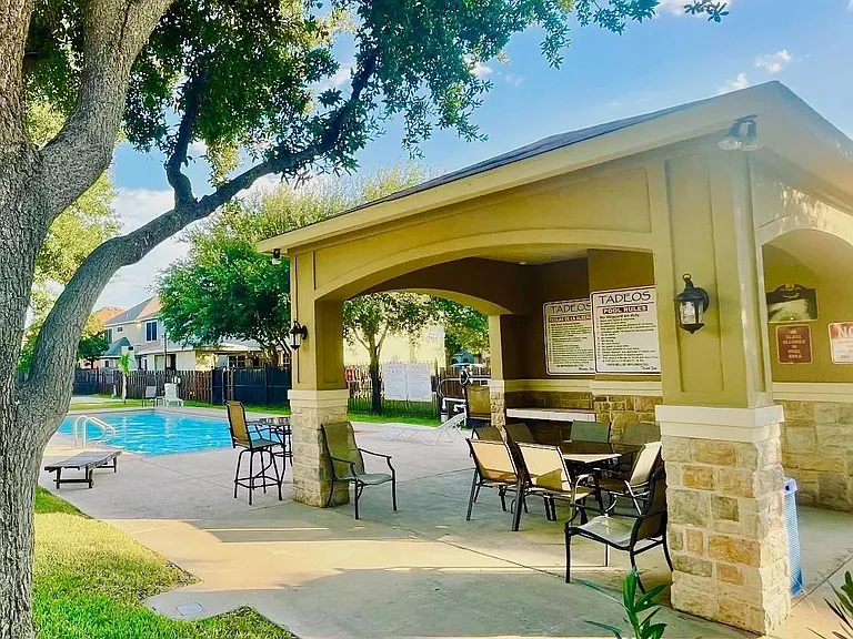 Community pool