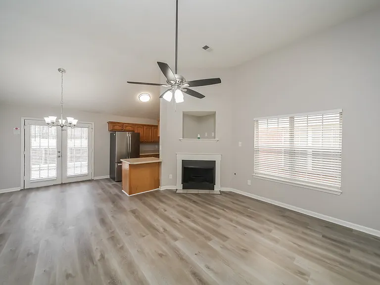 2731 Maggie Woods Pl — Photo 4