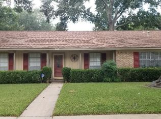 1801 N Rockisland St, Angleton, TX 77515