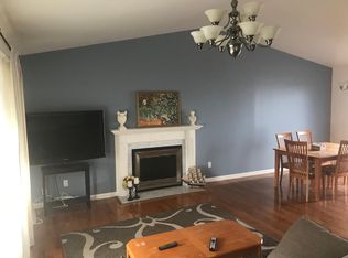 17 Hoffman St, West Haven, CT 06516
