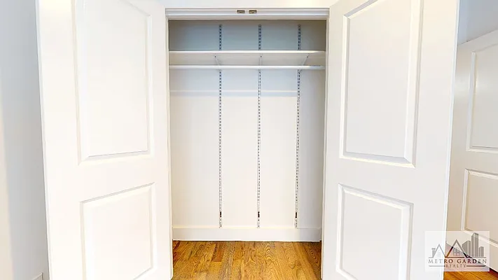 Rented by Metro Garden Realty NYC | media 46