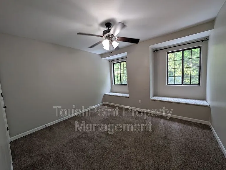 9111 Sharonbrook Dr #D — Photo 10