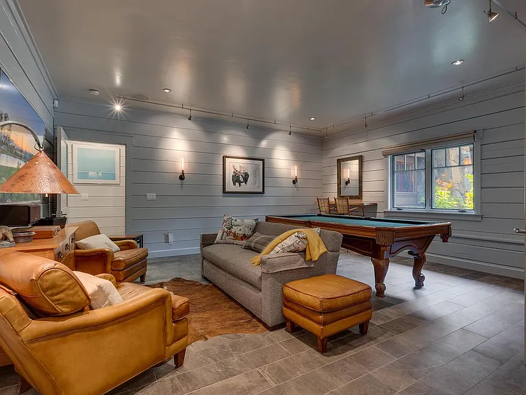 7675 Lahontan Dr — Photo 28