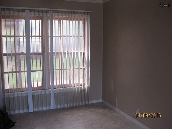 3rd image of 4302 Featherston Ave
