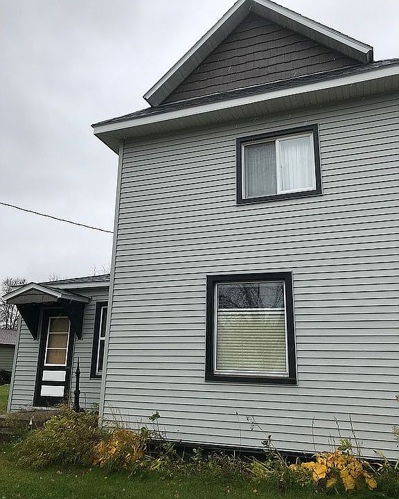 1st image of 241 Meeker Ave S