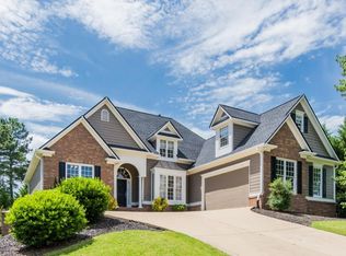 639 Golf Crest Dr, Acworth, GA 30101