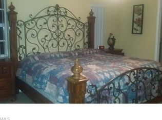 629 SE 10th Pl, Cape Coral, FL 33990