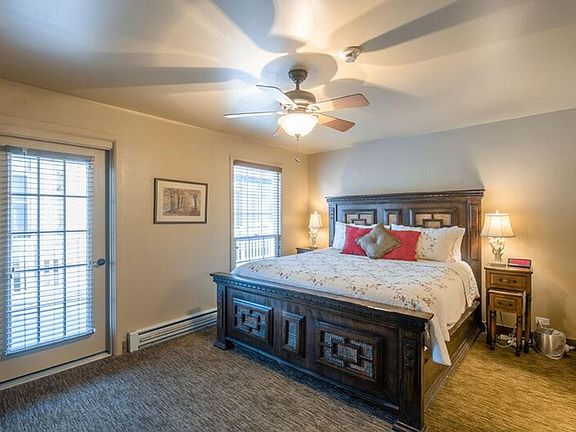 4th image of 1325 Lowell Ave #5009