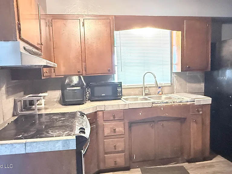 2904 Woodside Dr — Photo 7