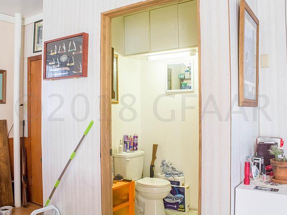 5th image of 302 N Spokely Ave
