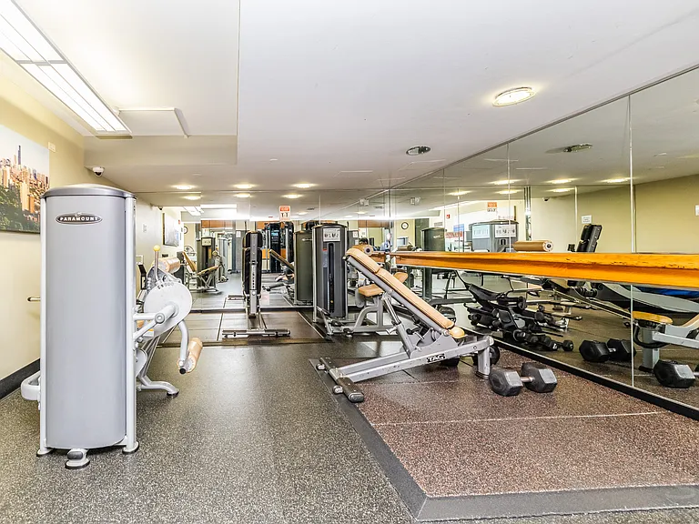 345 N Lasalle St #1805 — Photo 32