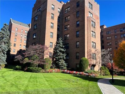 190 Garth Road #2R, Scarsdale, NY, 10583