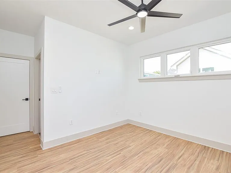 7103 Bennett Ave #2 — Photo 16