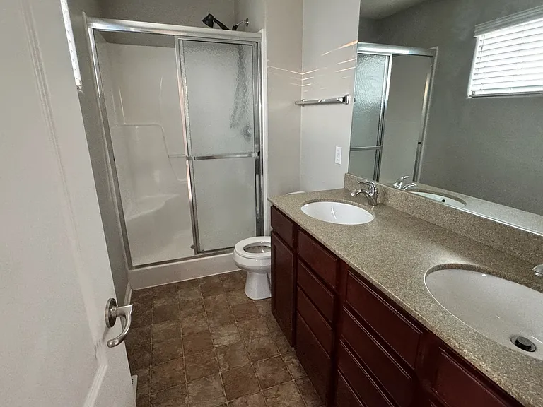 16860 Saratoga Cir — Photo 15
