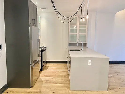 Rented by Corcoran | media 32