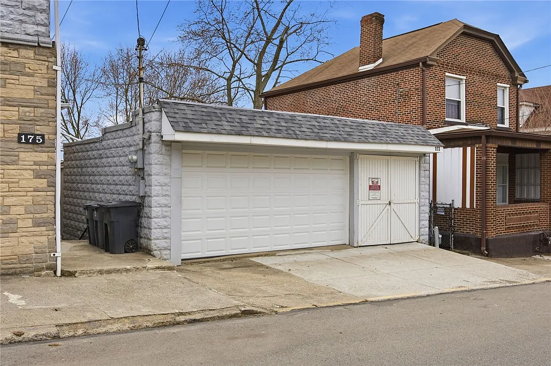 173 Saint Joseph St photo 1