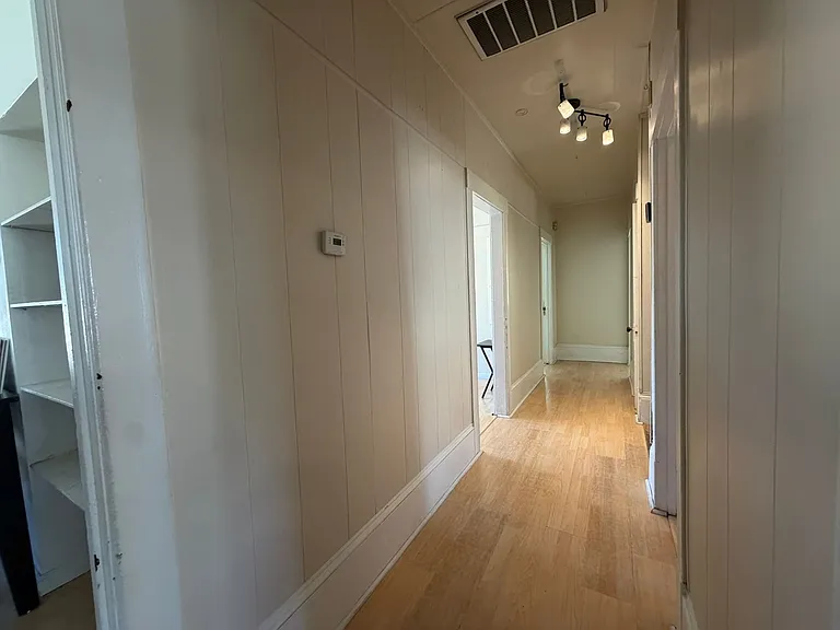 2017 Q St — Photo 19