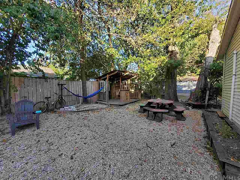 864 W Grant St #B — Photo 3