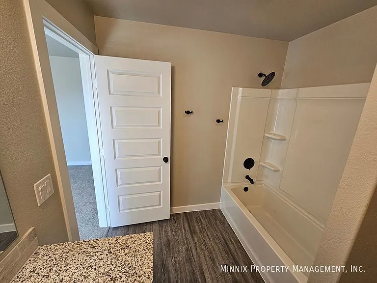 2622 Tiffin Ave — Photo 18
