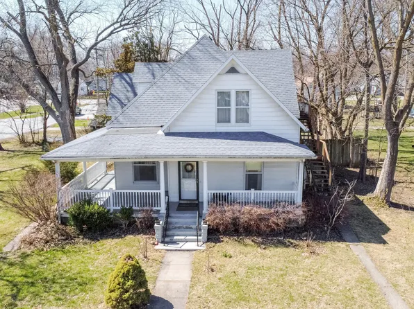 447 S Collier St, Centralia, MO 65240