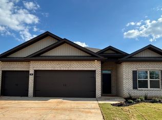 104 Front View Cir, Harvest, AL 35749