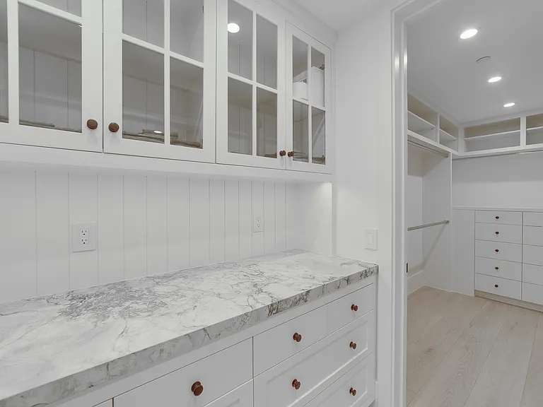 2820 Bayview — Photo 21