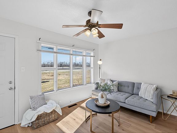 3rd image of 3121 Gilbertville Rd