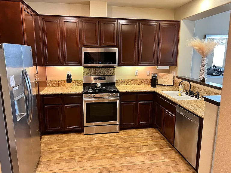 26081 Iris Ave #C — Photo 10