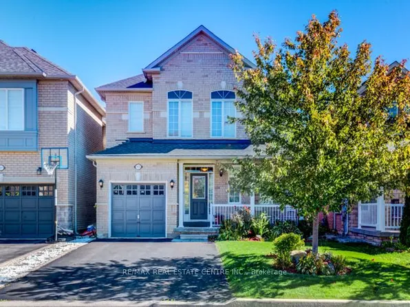 3652 Emery Dr, Mississauga, ON L5M 7G8