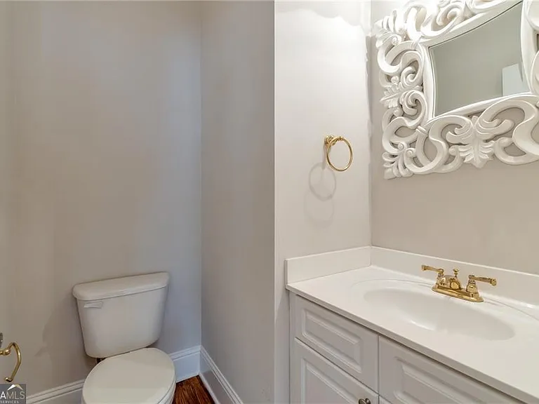 115 Wolf Willow Ct — Photo 18