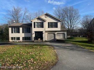 6123 Cumberland Rd, Tobyhanna, PA 18466